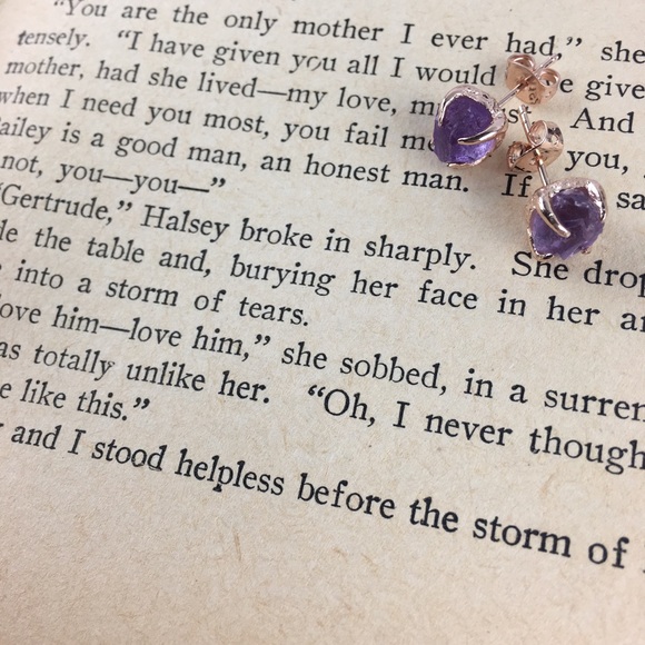 SALE!!! 💙 2 pairs left! Pink Amethyst Earrings - Picture 4 of 6